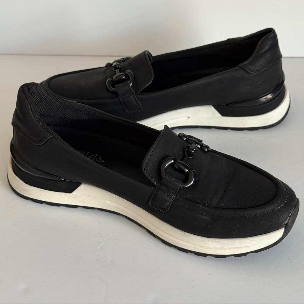Patrizia Women's Annaliese Slip-On Loafers Black Size 8.5 - Picture 2 of 10